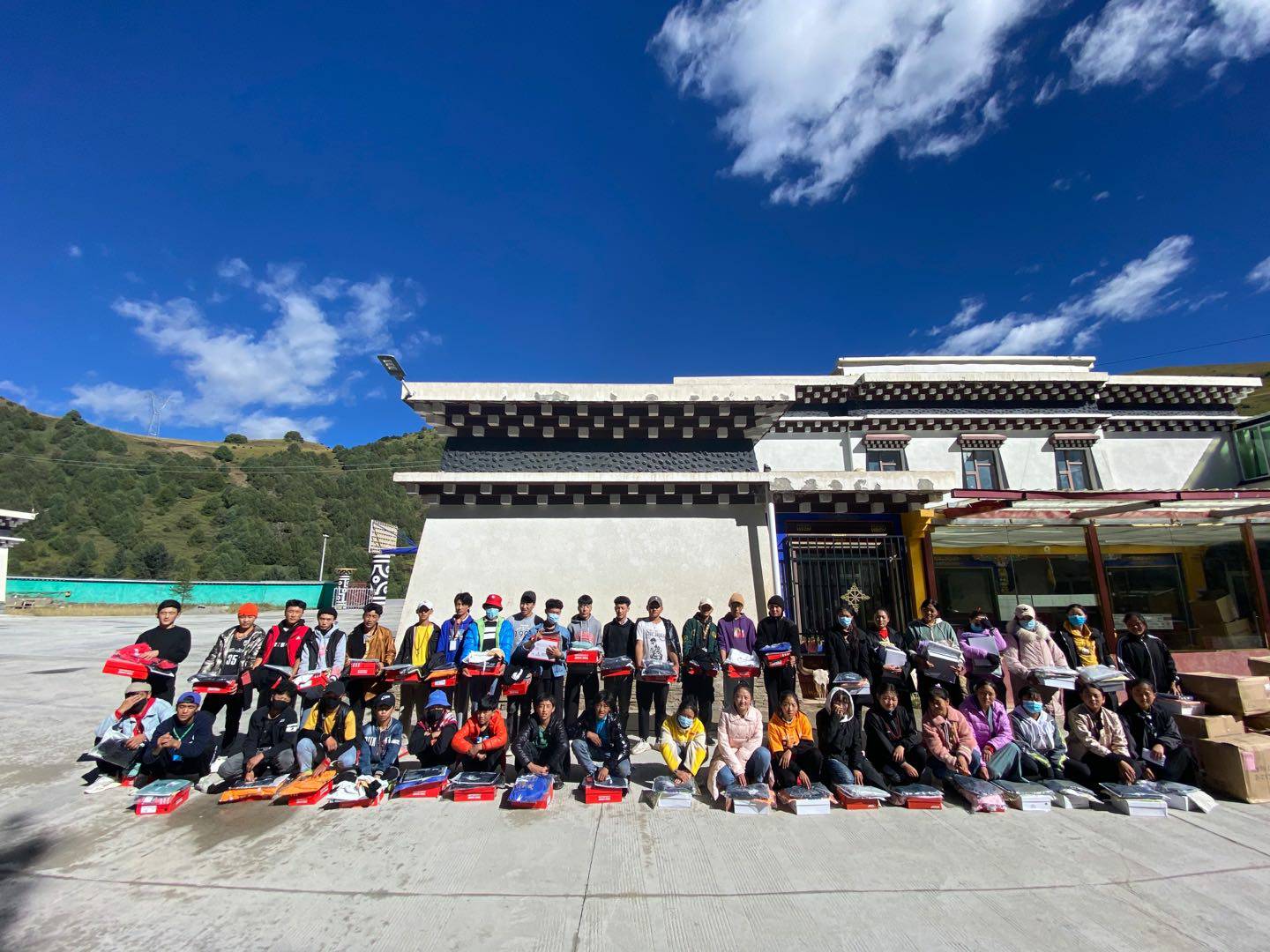 开元网页版-开元(中国)公益回顾丨家国同欢月同圆 温暖满载甘孜州(图8)